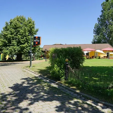 Deichhaus Szálloda *